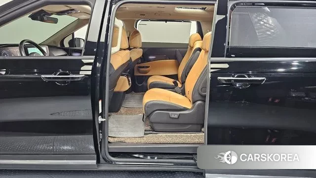 Kia Carnival 4th generation 2022 Черный из Кореи, фото 2