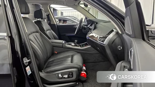 BMW X5 (G05) 2021 Черный из Кореи, фото 2