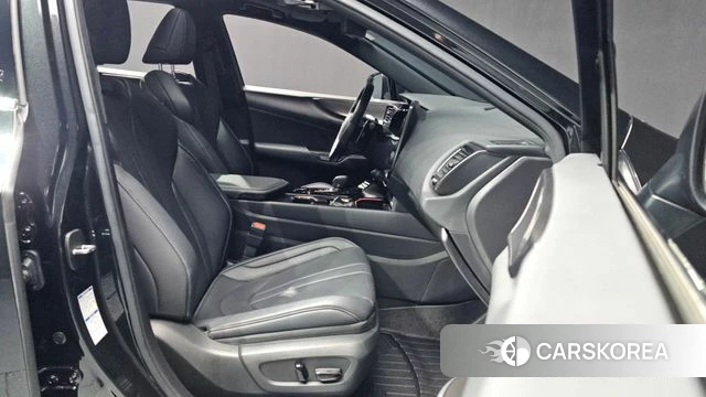 Lexus NX450h + 2nd generation 2022 Черный из Кореи, фото 2