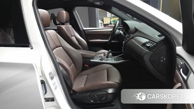 BMW X4 (F26) 2018 Белый из Кореи, фото 2
