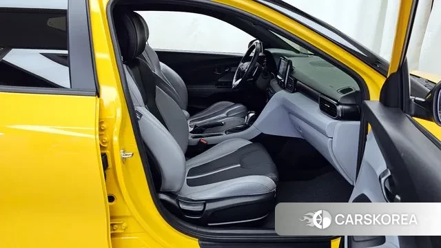 Hyundai Veloster (JS) 2018 Желтый из Кореи, фото 2