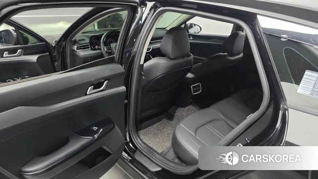 Kia K5 3rd generation 2021 Черный из Кореи, фото 2