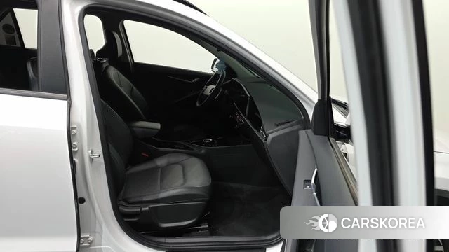 Kia Di Ol Nu Niro 2022 Белый из Кореи, фото 2