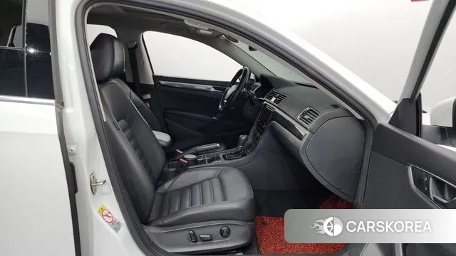 Volkswagen The New Passat 2018 Белый из Кореи, фото 2