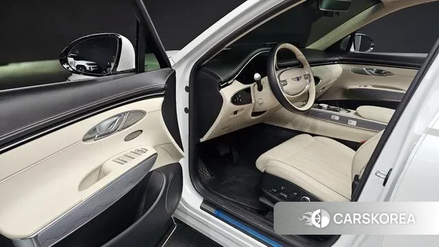 Genesis GV70 2021 Белый из Кореи, фото 2