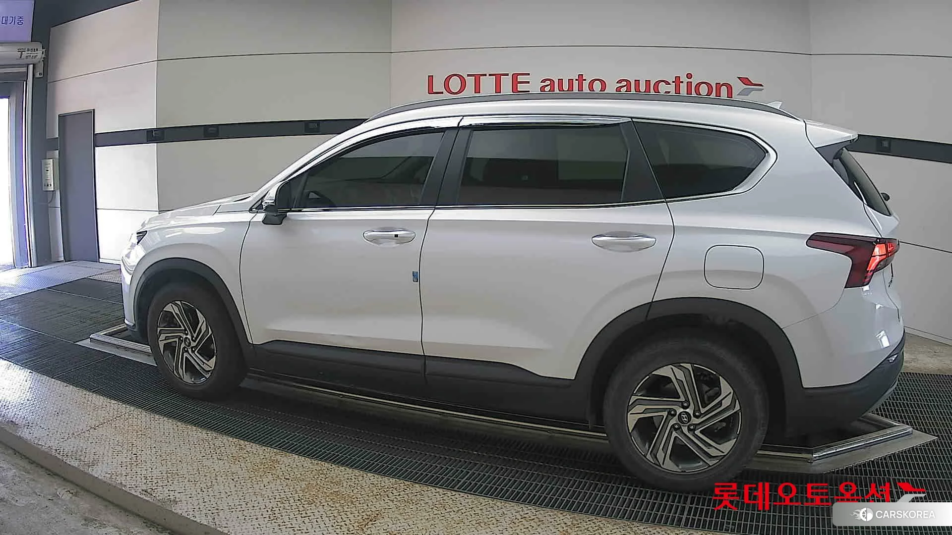 Hyundai Santa Fe 2021 Белый из Кореи, фото 2