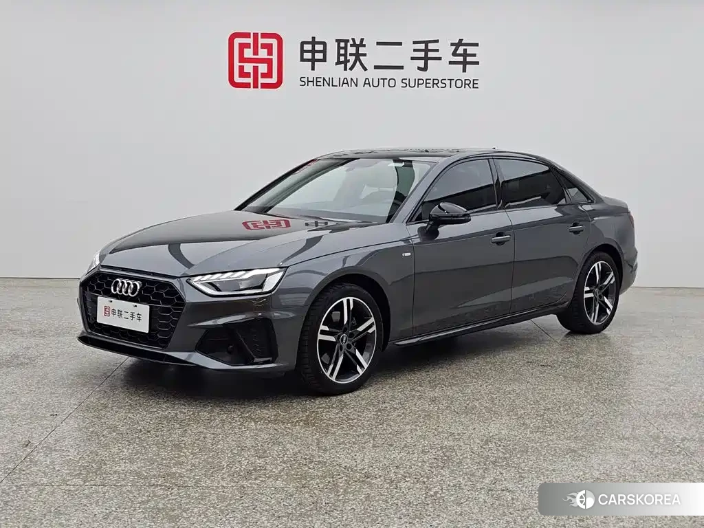 Audi A4L 2022 Silver/gray из Китая, фото 2