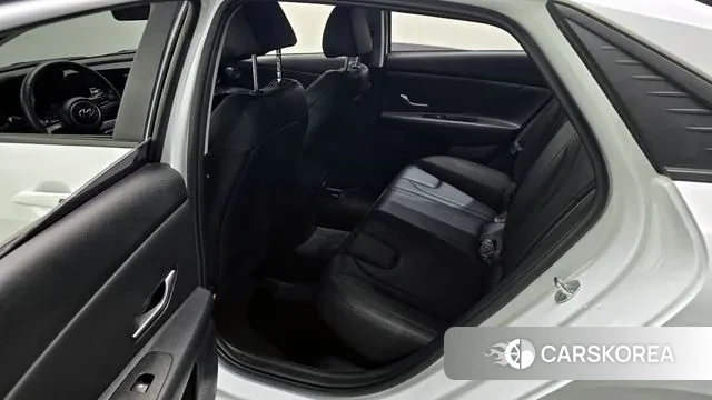 Hyundai Avante Hybrid (CN7) 2022 Белый из Кореи, фото 2