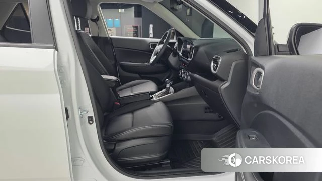 Hyundai Venue 2025 Белый из Кореи, фото 2