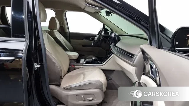 Kia Carnival 4th generation 2022 Черный из Кореи, фото 2