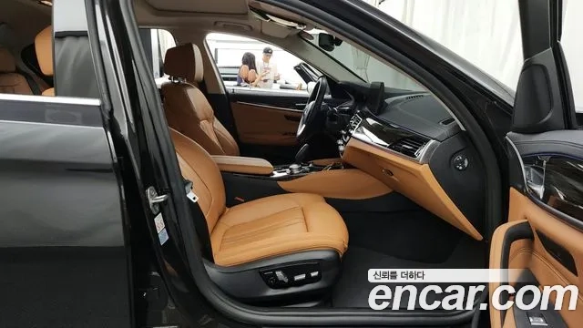 BMW 5 Series (G30) 2021 Серый из Кореи, фото 2