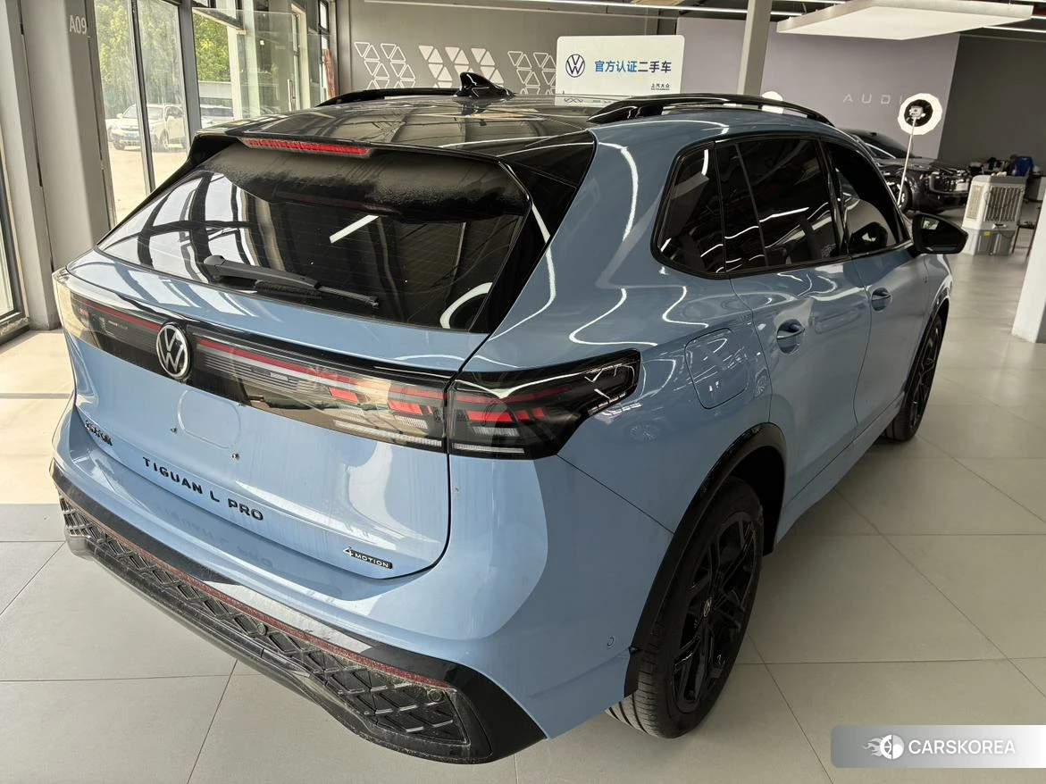 Volkswagen Tiguan L 2024 Синий из Китая, фото 2