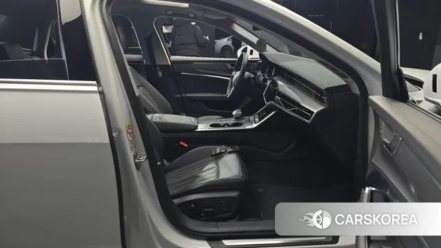 Audi A6 (C8) 2022 Белый из Кореи, фото 2