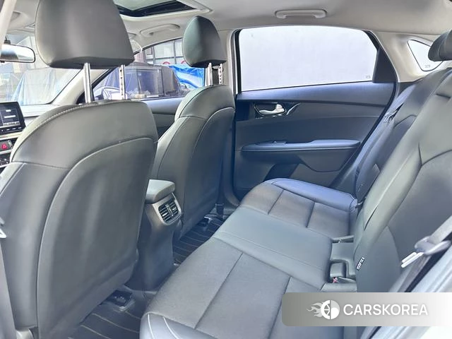 Kia K3 2022 Белый из Китая, фото 2