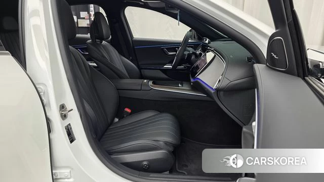 Mercedes-Benz E-Class W214 2025 Белый из Кореи, фото 2
