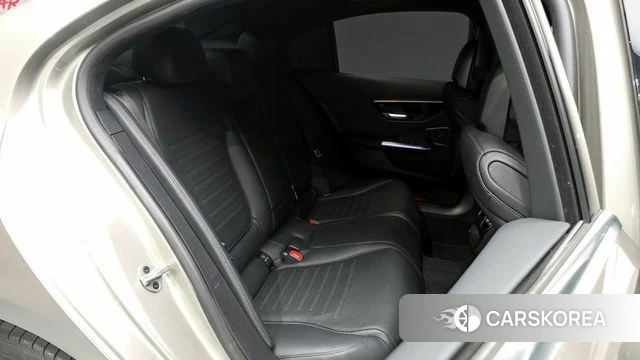 Mercedes-Benz C-Class W206 2022 Песочный из Кореи, фото 2