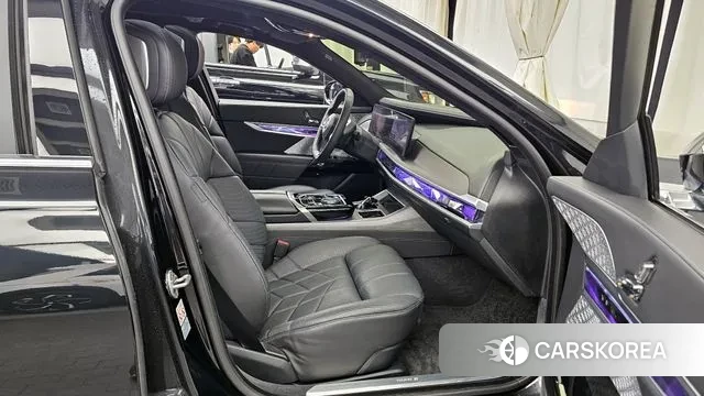 BMW i7 (G70) id 3022277 из Кореи 2