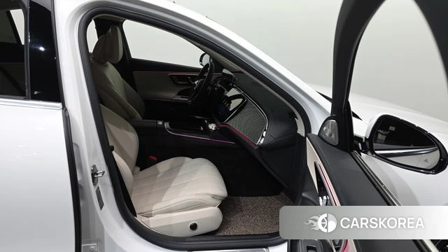 Mercedes-Benz E-Class W214 2025 Белый из Кореи, фото 2