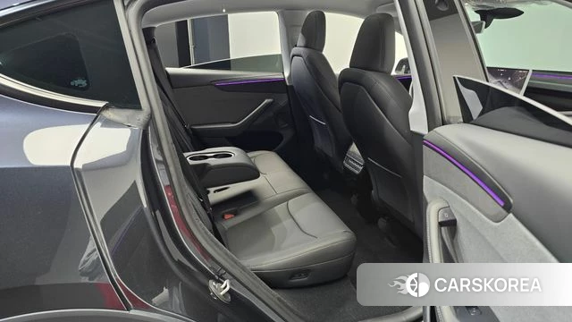 Tesla Model Y 2025 Серый из Кореи, фото 2