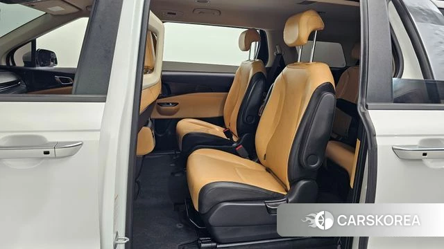 Kia Carnival 4th generation 2021 Белый из Кореи, фото 2