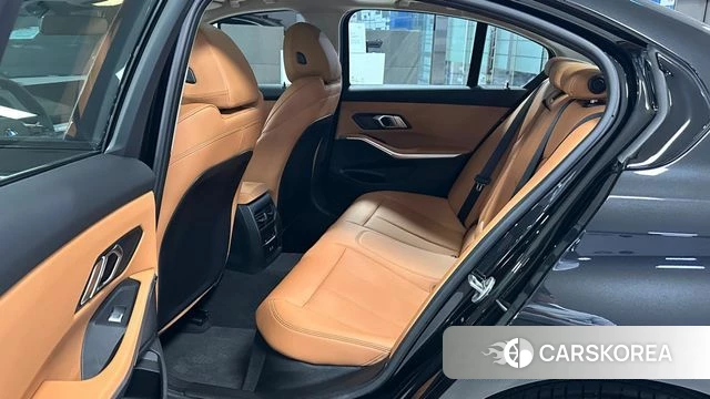 BMW 3 Series (G20) 2025 Черный из Кореи, фото 2