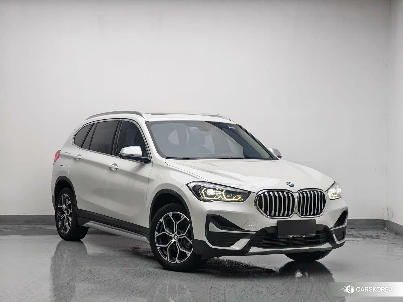 BMW X1 2021 Белый из Китая, фото 2