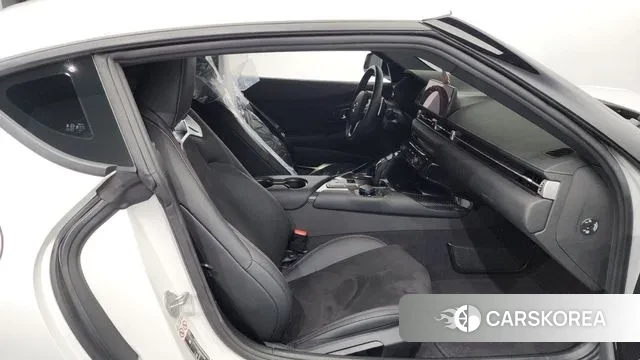 Toyota Supra 5th Generation 2024 Белый из Кореи, фото 2