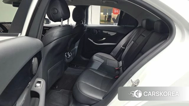 Mercedes-Benz C-Class W205 2020 Белый из Кореи, фото 2