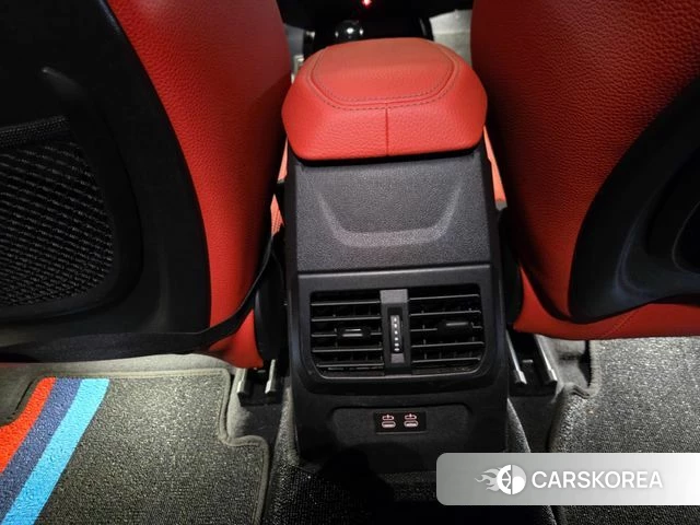 BMW 1 Series (F40) 2021 Белый из Кореи, фото 2