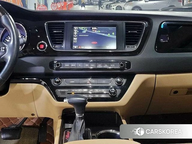 Kia The New Carnival 2018 Черный из Кореи, фото 2