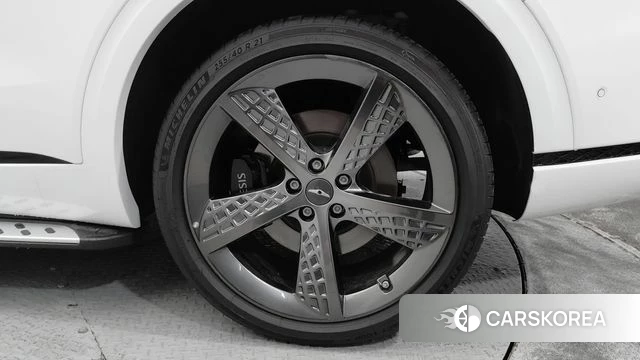 Genesis GV70 2024 Белый из Кореи, фото 2