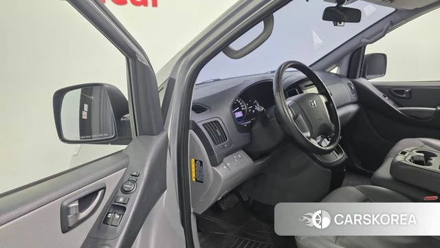 Hyundai The New Grand Starex 2018 Серебряный из Кореи, фото 2