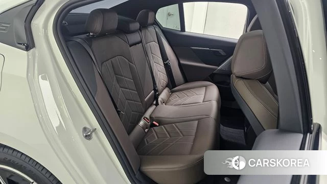 BMW 5 Series (G60) 2025 Белый из Кореи, фото 2