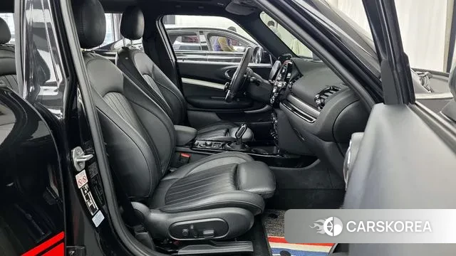 Mini Cooper S Clubman 2023 Черный из Кореи, фото 2