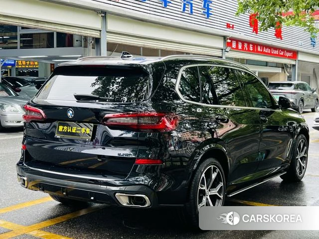 BMW X5 2023 Черный из Китая, фото 2