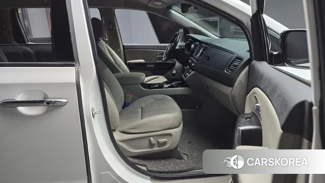 Kia The New Carnival 2020 Белый из Кореи, фото 2