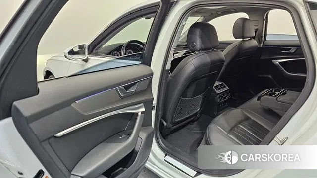 Audi A6 (C8) 2021 Белый из Кореи, фото 2