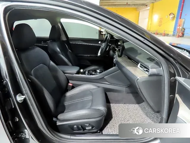 Kia K5 3rd generation 2021 Серый из Кореи, фото 2