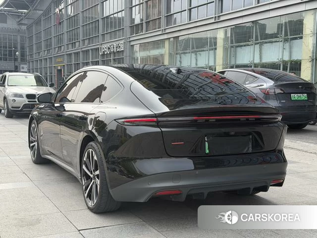 Weilai ET5 2023 Черный из Китая, фото 2