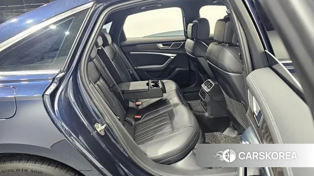 Audi A6 (C8) 2022 Синий из Кореи, фото 2