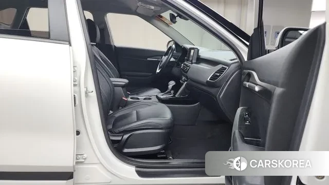 Kia Seltos 2021 Белый из Кореи, фото 2