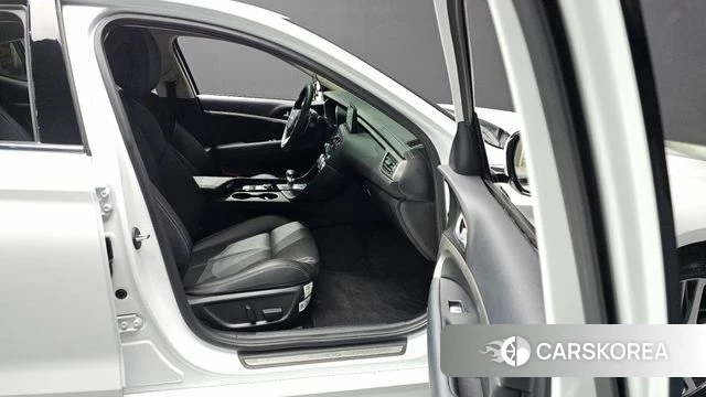 Genesis The New G70 2021 Белый из Кореи, фото 2