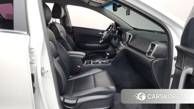Kia Sportage 4th Generation 2018 Белый из Кореи, фото 2