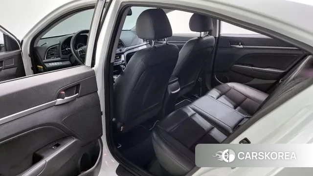 Hyundai Avante AD 2018 Белый из Кореи, фото 2