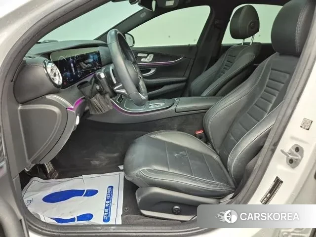 Mercedes-Benz E-Class W213 2021 Белый из Кореи, фото 2