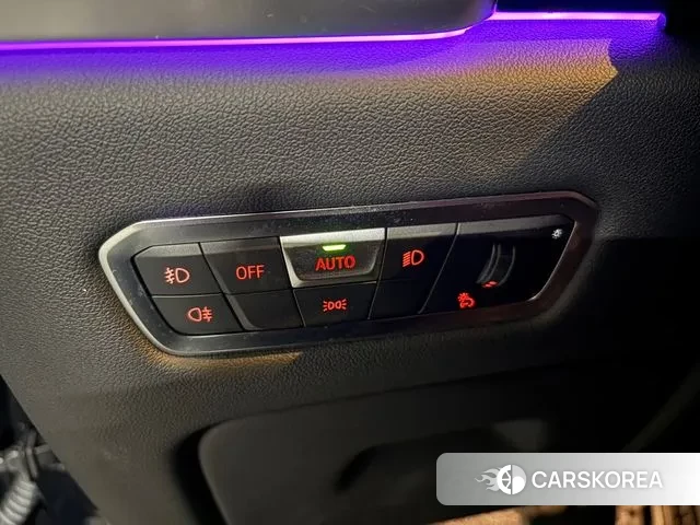 BMW X6 (G06) 2021 Черный из Кореи, фото 2