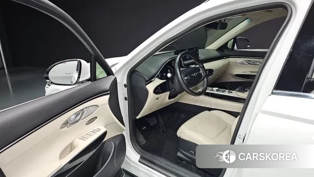 Genesis GV70 2022 Белый из Кореи, фото 2