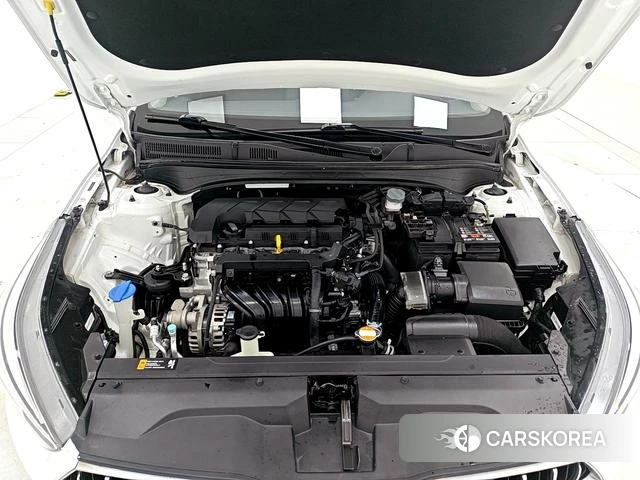 Kia K3 2023 Белый из Китая, фото 2
