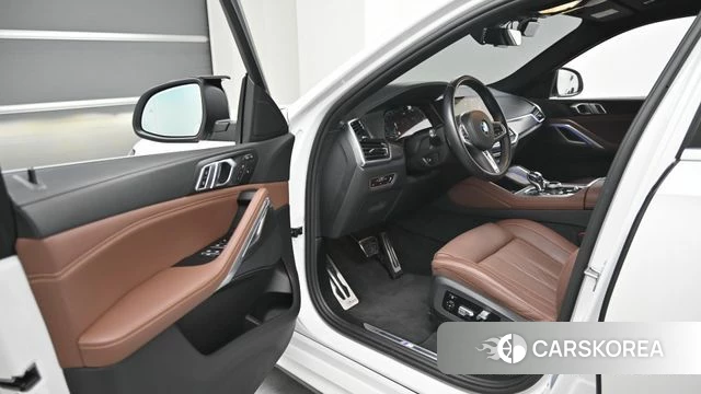 BMW X6 (G06) 2022 Белый из Кореи, фото 2