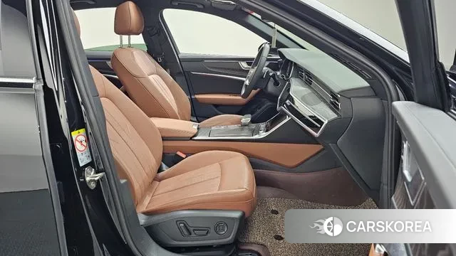 Audi A6 (C8) 2023 Черный из Кореи, фото 2